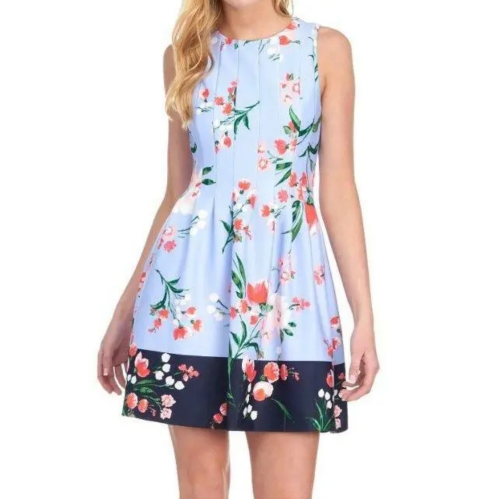 Preowned Vince Camuto Floral Print Scuba Fit  & Flare Dress in Blue Size 8 / M